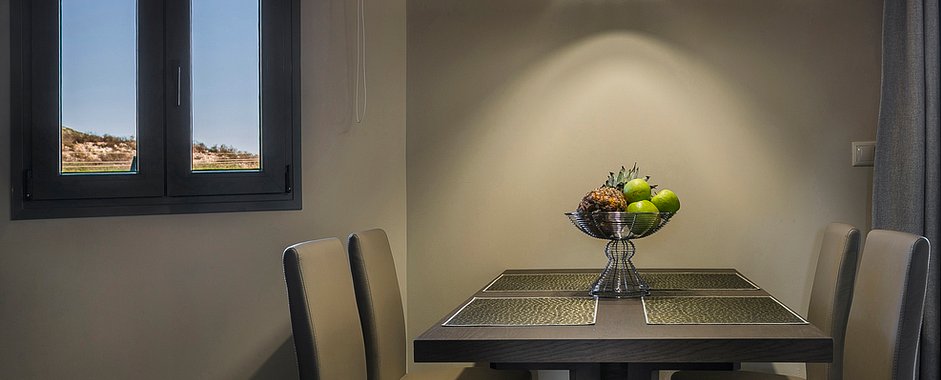 Kefalonia hotels: Skala, 2 bedroom apartments, swimming pool, sea view, bar. Pieno di Luce 